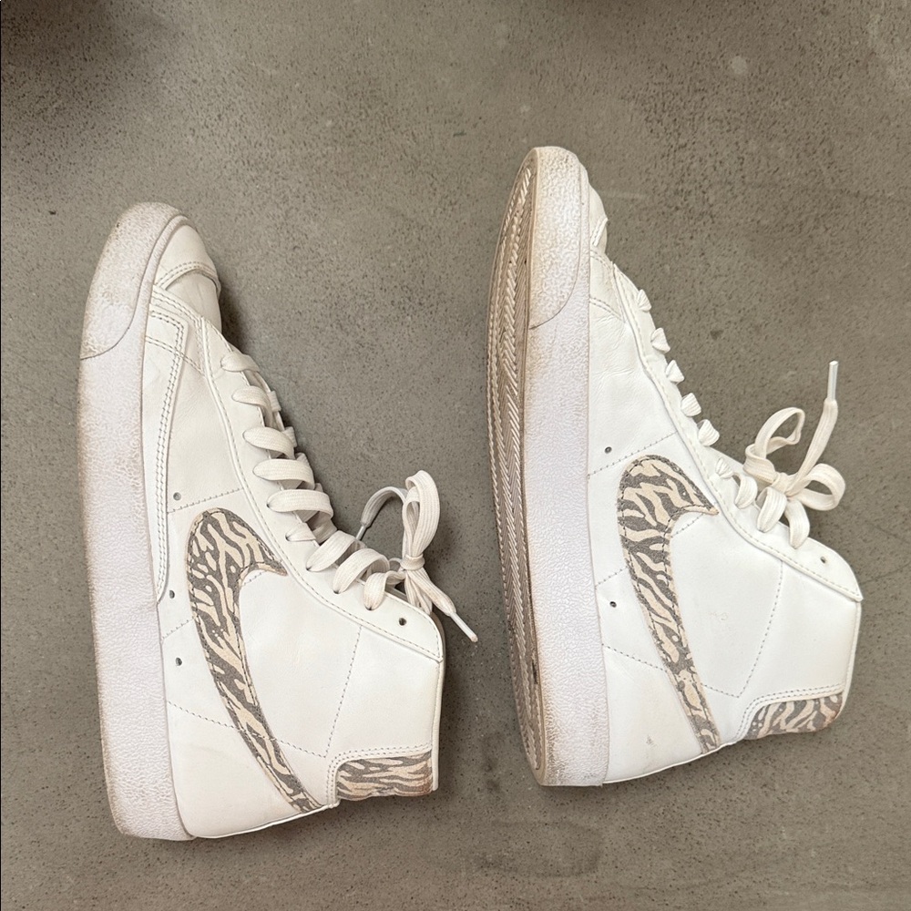 Nike Women's White and Gray High-Top Sneakers - Picture 2 of 5